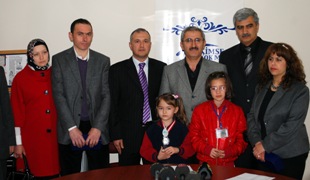 Dereceye girenlere plaket verildi