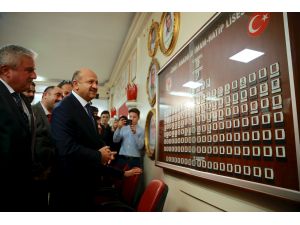 Başbakan Yardımcısı Işık'tan mezun olduğu okula ziyaret