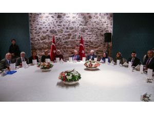 Başbakan Yıldırım öğretmenlerle buluştu