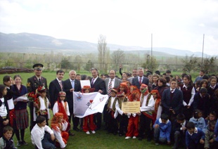 Yunus Emre İÖO'ya beyaz bayrak