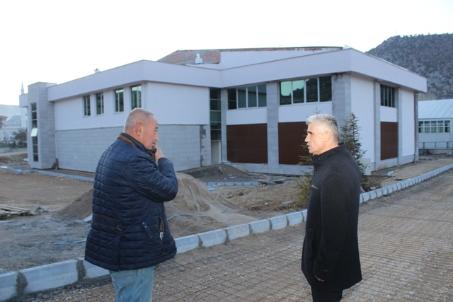 Gün, Gençlik Merkezi’ndeki çalışmaları inceledi