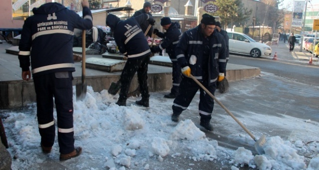 Kars'ta hava sıcaklığı eksi 16 derece ölçüldü