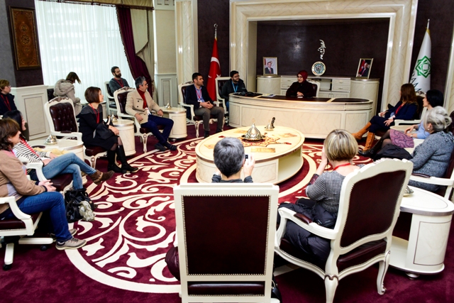 Yabancı öğretmenler Başkan Toru’yu ziyaret etti