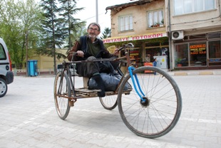 70 yaşındaki engellinin tek arzusu