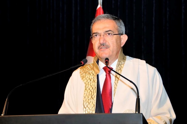 Şahin: Zarrab davası komedi