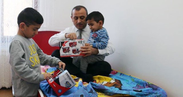 Onlar resmini çizdi, Vali gerçekleştirdi