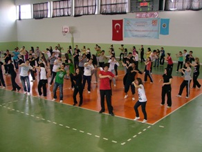 Üniversite öğrencilerinin Kolbastı merakı