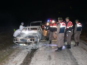 GÜNCELLEME - Kütahya'da yanmış otomobilde 2 ceset bulundu