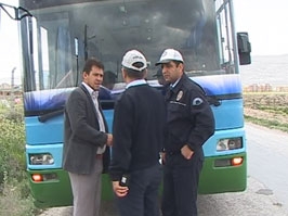 Tek kollu servis sürücüsü!