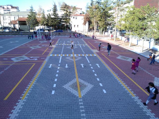 Seydişehir belediyesinden okullara trafik parkuru