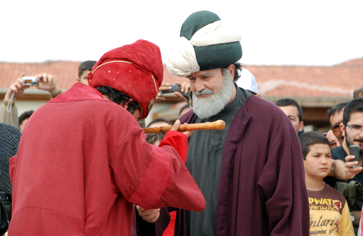 Mevlana'nın Konya'ya gelişi temsil edildi