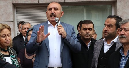 Gökçebey Belediye Başkanı görevinden ve AK Parti’den istifa etti