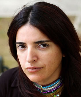 Kandil de yorgun, asker de