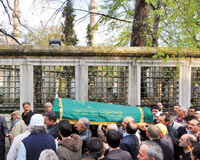 Medineli Sıddık hoca Eyüpsultan'a defnedildi