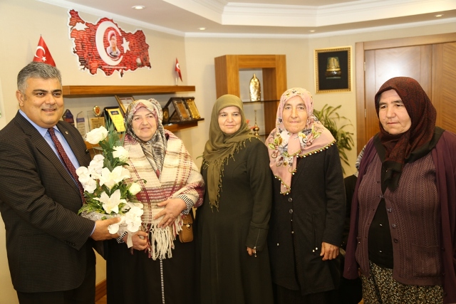 Anlamlı günde Özgüven’e teşekkür ziyareti