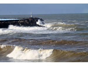 Batı Karadeniz'de fırtına