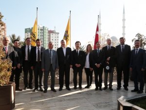 Japon heyet Başkan Akyürek’i ziyaret etti