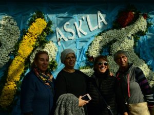 Doğal yaşam alanındaki kelebeklere ziyaretçi akını