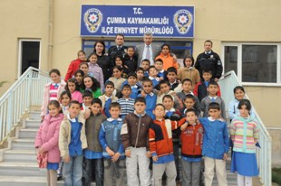Öğrencilerden Emniyet'e ziyaret