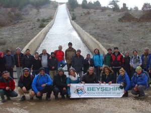 Beyşehir'de doğaseverlerden doğa yürüyüşü etkinliği