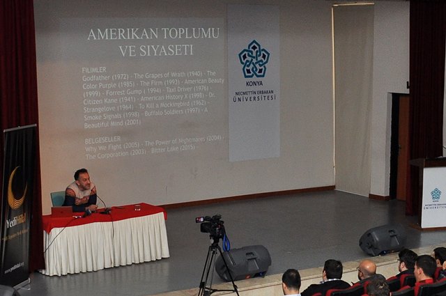 Çin Shanghai Üniversitesinden Doç. Dr. Tuğrul Keskin NEÜ’de Konferans Verdi