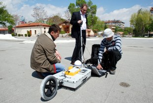 GPR ile bölge araştırılıyor