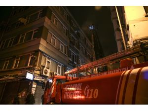 Şişli'de çatı yangını