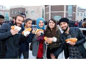 NEVÜ'de "Mangalda Hamsi Şöleni"