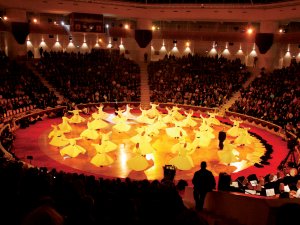 Seydişehirli öğrenciler Mevlana’nın 744. Vuslat yıl dönümüne katıldı