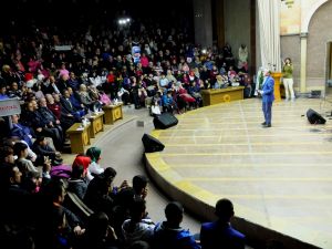 Nevşehir'de Ömer Karaoğlu konseri