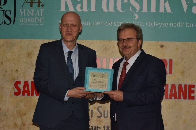 Mevlevihane sanatçılarına ödül