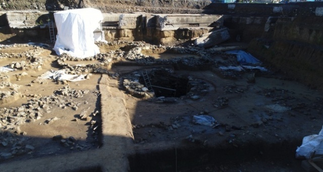 Beşiktaş'ta bulunan 3 bin 500 yıllık mezarlıklar havadan görüntülendi