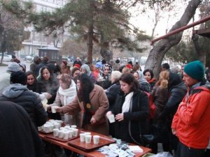 Vuslat’a özel ikramlar yoğun ilgi gördü