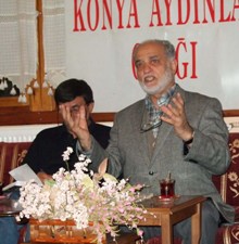 “Türkçe ferman Mehmet Bey’e ait değil”