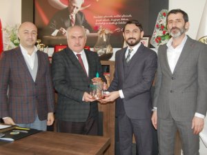 Eğitimli insan yetiştirmeliyiz
