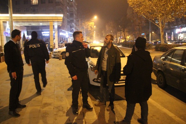 Havaya ateş eden maganda polise yakalanınca 'silahı denedim' dedi