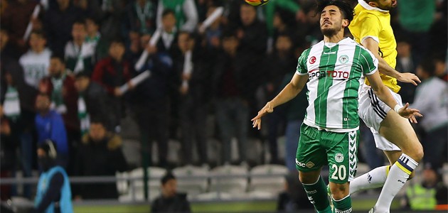 Konyaspor evinde Fenerbahçe'den 1 puan aldı