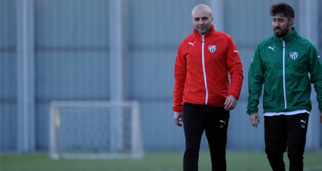 Bursaspor, Furkan Özçal ile yollarını ayırdı