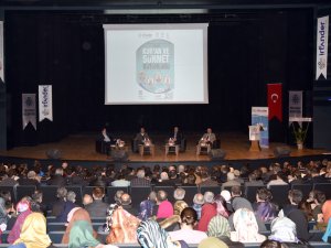 Selçuklu Kongre Merkezinde Kur'an ve Sünnet konuşuldu