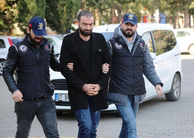 Askeri mahrem yapı çözüldü, operasyonlar ardı ardına geldi