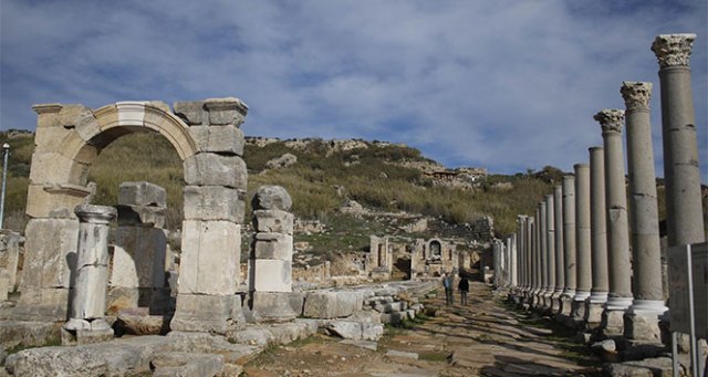 Antik Kent Perge'nin yüzde 70'i halen yer altında keşfedilmeyi bekliyor