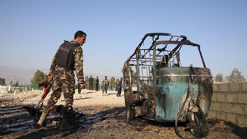 Afganistan'da cenaze töreninde intihar saldırısı: 15 ölü