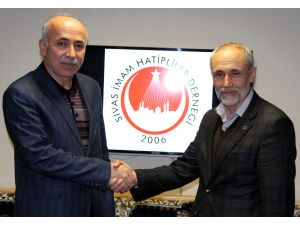 Sivas İmam Hatipliler Derneği'nde görev değişimi