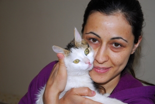 Kaybolan kedi sahibinin akrabasına gitmiş