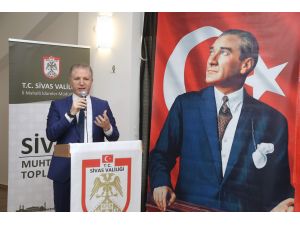 Vali Gül, muhtarlar toplantısına katıldı