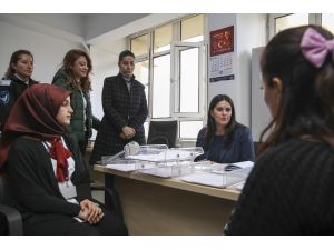 Sarıeroğlu'dan başvuru yapan taşeron işçilere ziyaret