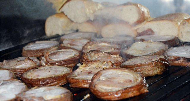 Kokoreçe talep çok üretim yok