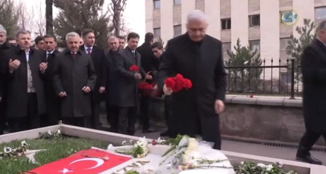 Yıldırım, Yazıcıoğlu’nun mezarını ziyaret etti