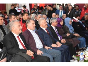 Bakanlar Arslan ve Bak lise öğrencileriyle buluştu