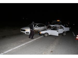 Karaman'da trafik kazası: 2 yaralı